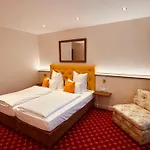 Fliegerheim Hotel 3*