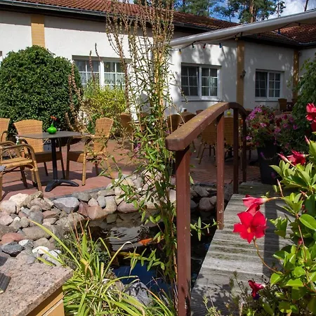 ホテル Fliegerheim