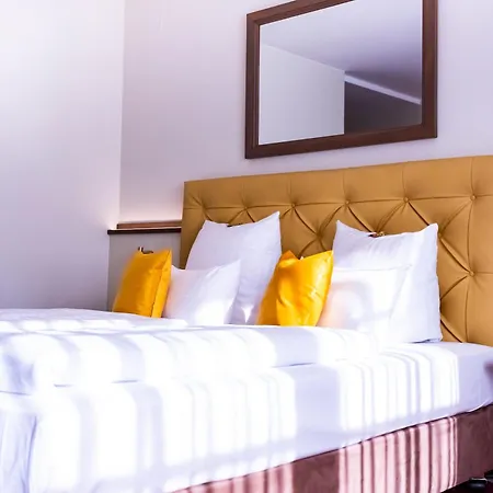 Hotel Fliegerheim 3*