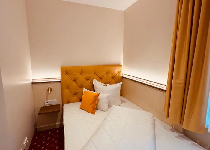 ホテル Fliegerheim 3*