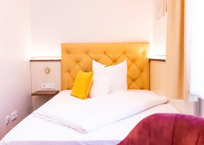 ホテル Fliegerheim 3*